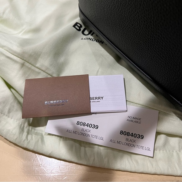 NWT Burberry Medium Black leather London tote - Picture 10 of 11